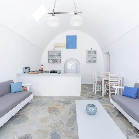 Captain's Quarters بيت ضيافة Vóthon