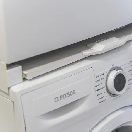 Captain's Quarters 3*